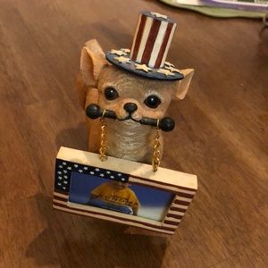 Patriotic Chihuahua Figurine/Frame